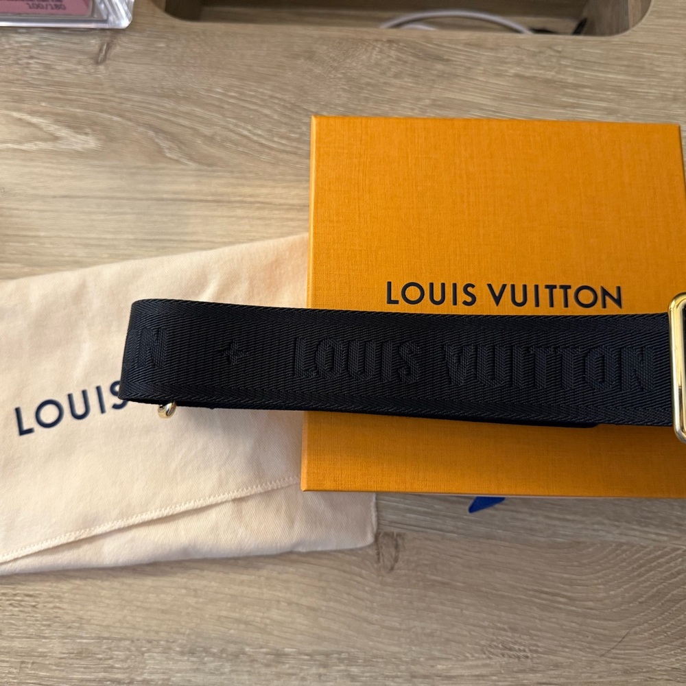 Louis Vuitton Black Bag Strap